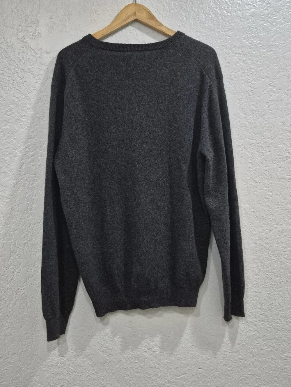 Club Room 100% Cashmere Charcoal V-Neck Sweater (Size L) | Soft Luxury Knit